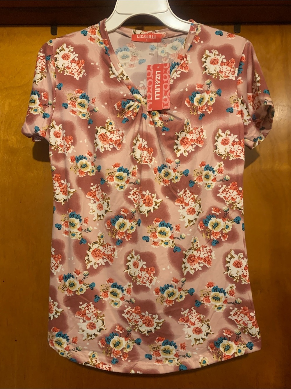 NWT Liz & Lilli Size S Pink Floral Top